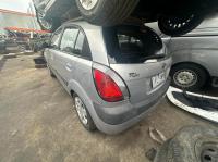 2006 Kia Ria