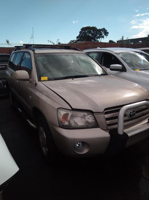 toyota Kluger Nov 2004 Parts & Wrecking