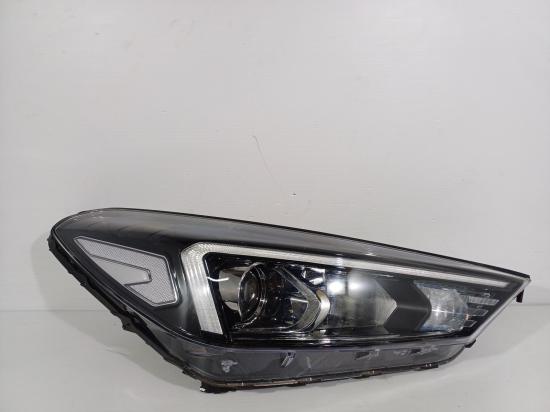 hyundai tucson RIGHT HEADLAMP 