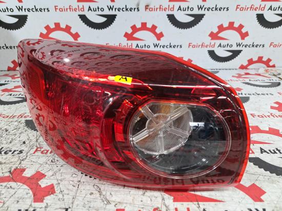 mazda 3 Left TAILLIGHT 