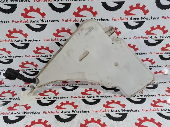 bmw 1 series WASHER BOTTLE 