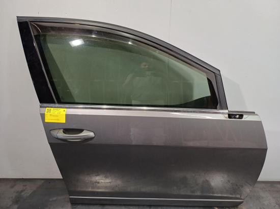 volkswagen Golf 2016 RIGHT FRONT DOOR 