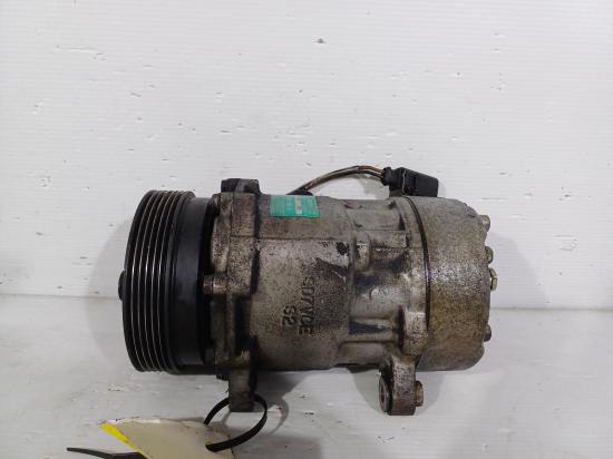 volkswagen Caddy 2009 A/C COMPRESSOR 