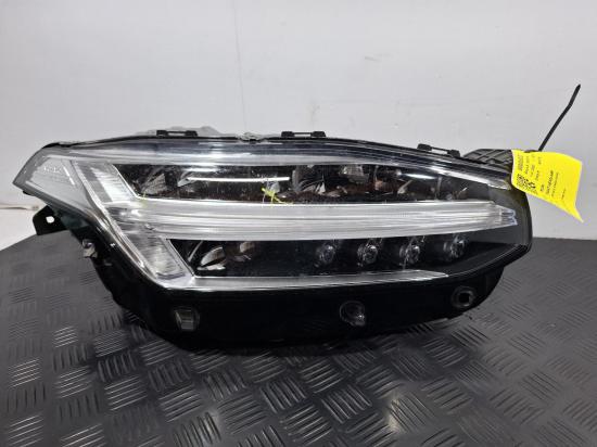 volvo Xc90 Sep 2020 RIGT HEADLAMP 