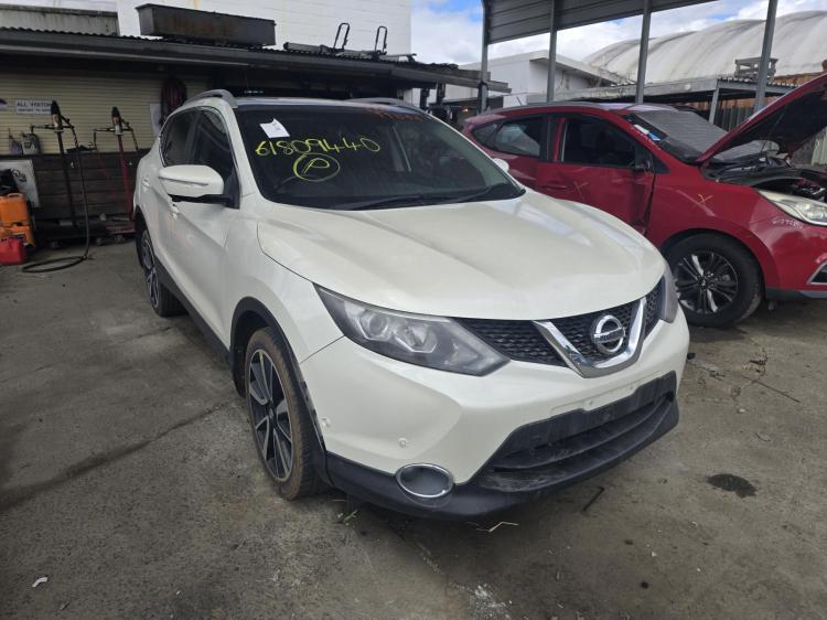 nissan Qashqai J11 TI Oct 2015 Parts & Wrecking