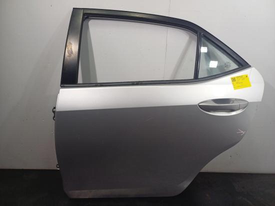 toyota Corolla ZRE172R Dec 2016 LEFT REAR DOOR 