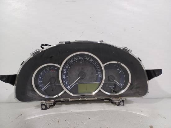 toyota Corolla ZRE172R Dec 2016 INSTRUMENTAL CLUSTER 