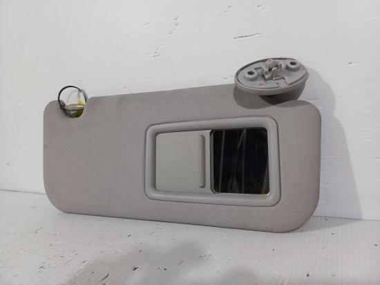 toyota Corolla ZRE172R Dec 2016 SUN VISOR 