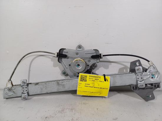 hyundai Accent RB Apr 2016 RIGHT FRONT WINDOW REG/MOTOR 