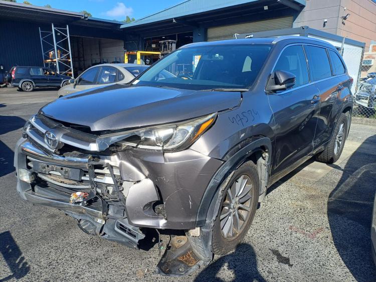 toyota Kluger GSU55R Oct 2017 Parts & Wrecking