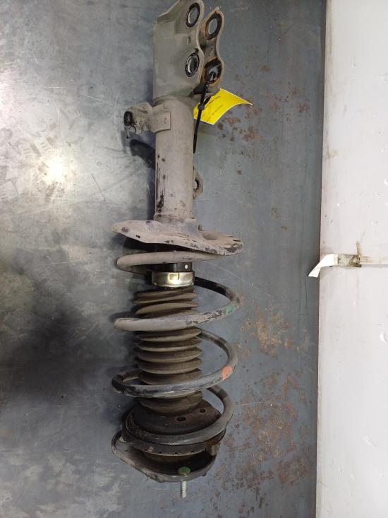 toyota Corolla ZRE172R Dec 2016 RIGHT FRONT STRUT 