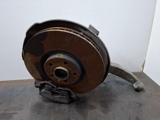 volvo Xc90 RIGHT FRONT HUB ASSEMBLY 