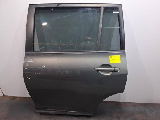 toyota Kluger LEFT REAR DOOR 
