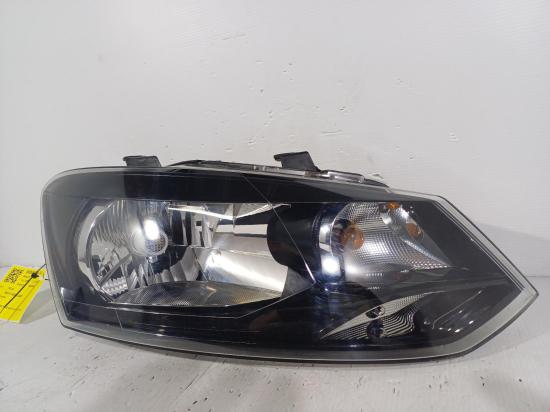 volkswagen Polo RIGHT HEADLAMP 