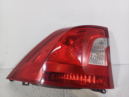 volvo S60 Aug 2013 LEFT TAILLIGHT 