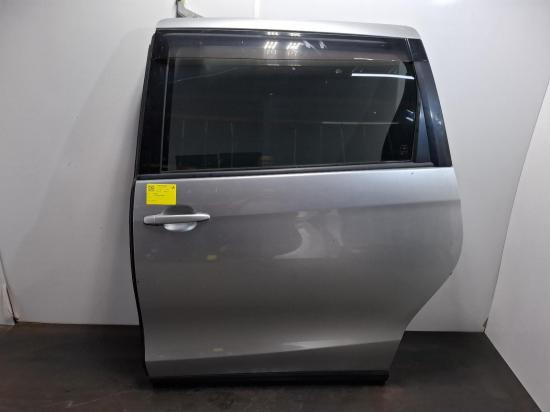 toyota Estima 2017 LEFT REAR DOOR 