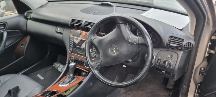 mercedes benz C Class W203 2006 Parts & Wrecking
