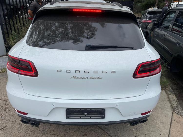 porsche Macan 2015 Parts & Wrecking