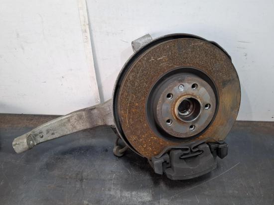 volvo Xc60 Jun 2018 LEFT FRONT HUB ASSEMBLY 