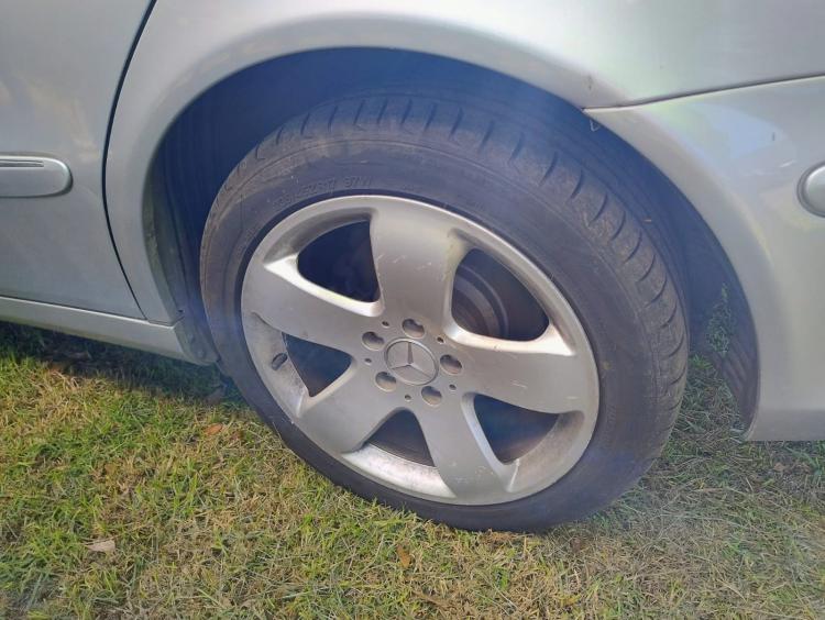 mercedes benz E320 W211 Apr 2002 Parts & Wrecking