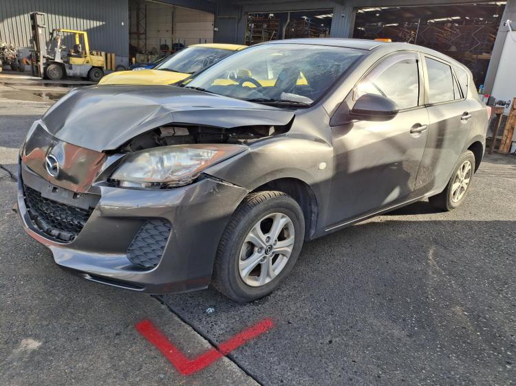 mazda 3 NEO Jul 2014 Parts & Wrecking