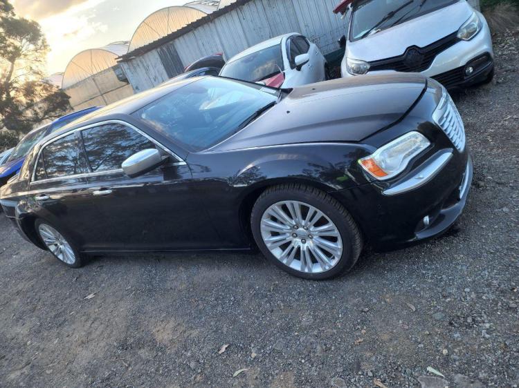 chrysler 300c Aug 2013 Parts & Wrecking