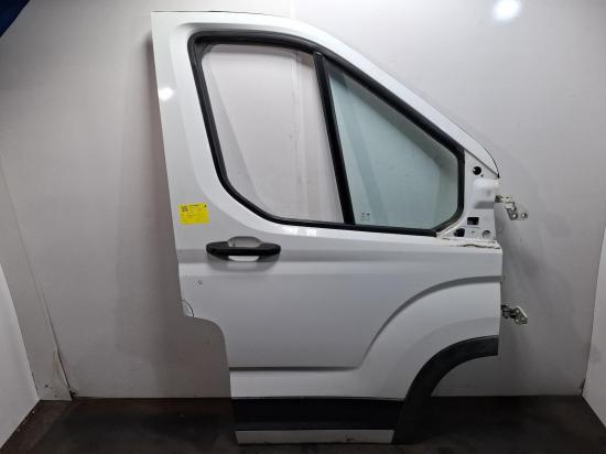 ldv Deliver 9 MWB MID ROOF May 2021 RIGHT FRONT DOOR 