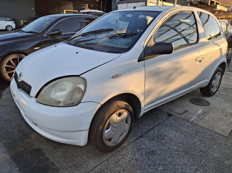 toyota Echo ECHO Nov 2002 Parts & Wrecking