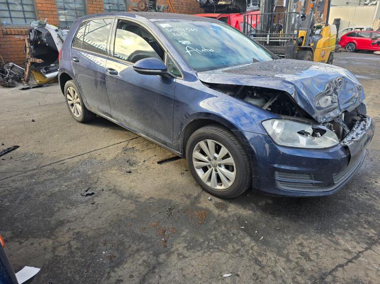 Volkswagen Golf 2014 image