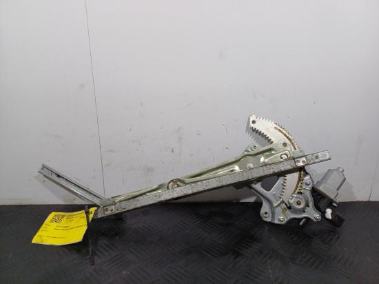 mitsubishi Outlander VRX 5 SEAT May 2010 RIGHT FRONT WINDOW REG/MOTOR 
