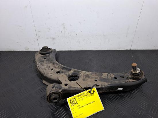 mazda Cx30 2023 LEFT FRONT HUB ASSEMBLY 