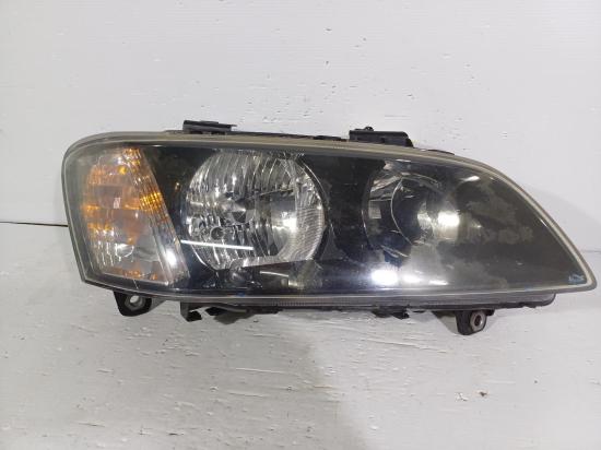 holden Commodore 2010 RIGHT HEADLAMP 