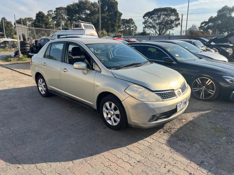 Nissan Tiida 2006