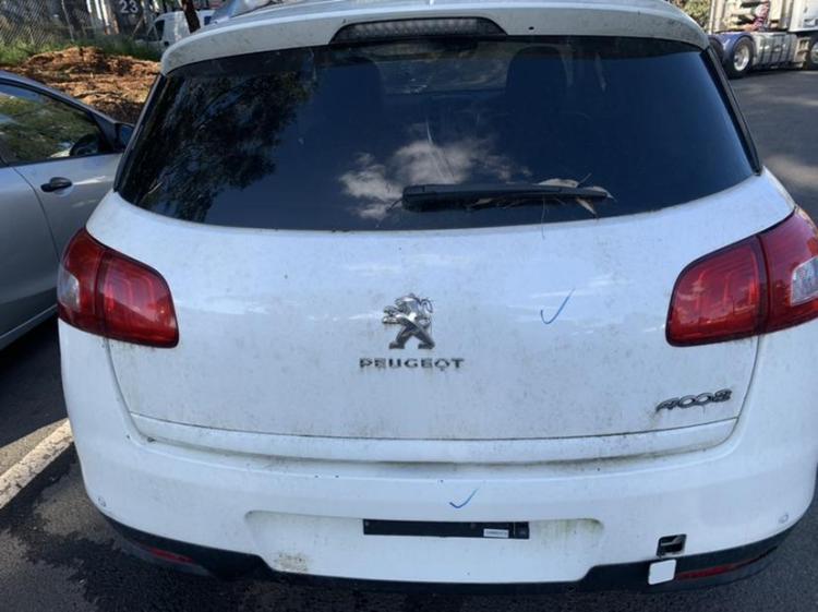 Peugeot 4008 2013 image