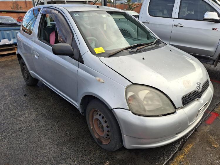 Toyota Echo 2002