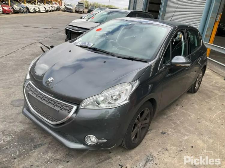 Peugeot 208 2014