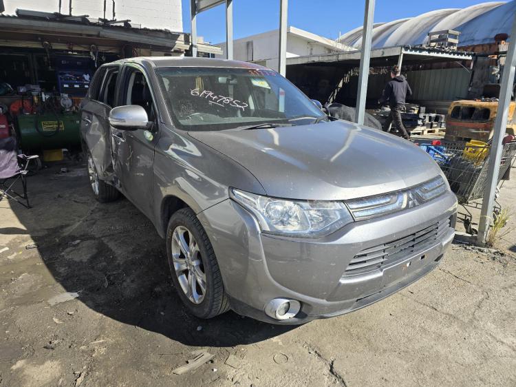Mitsubishi Outlander 2013