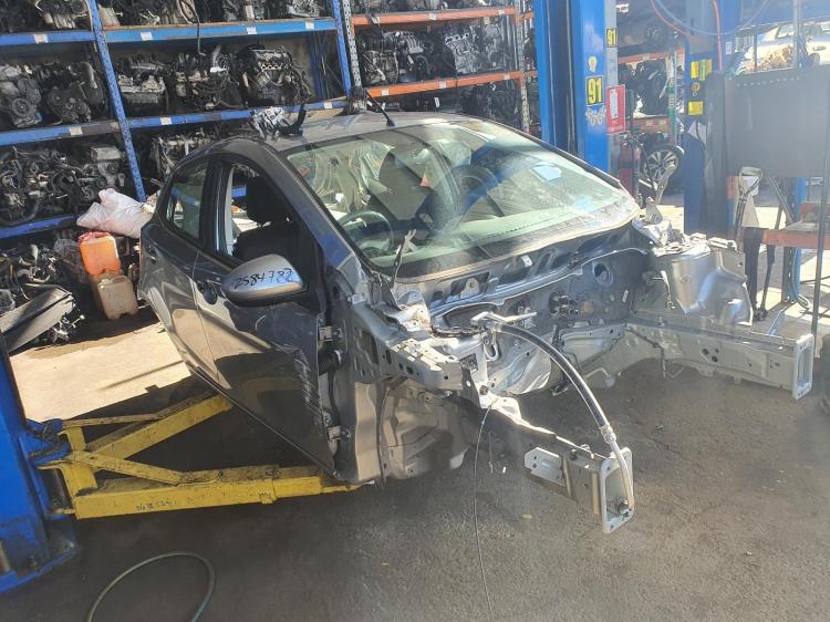 Mazda 2 2011 image