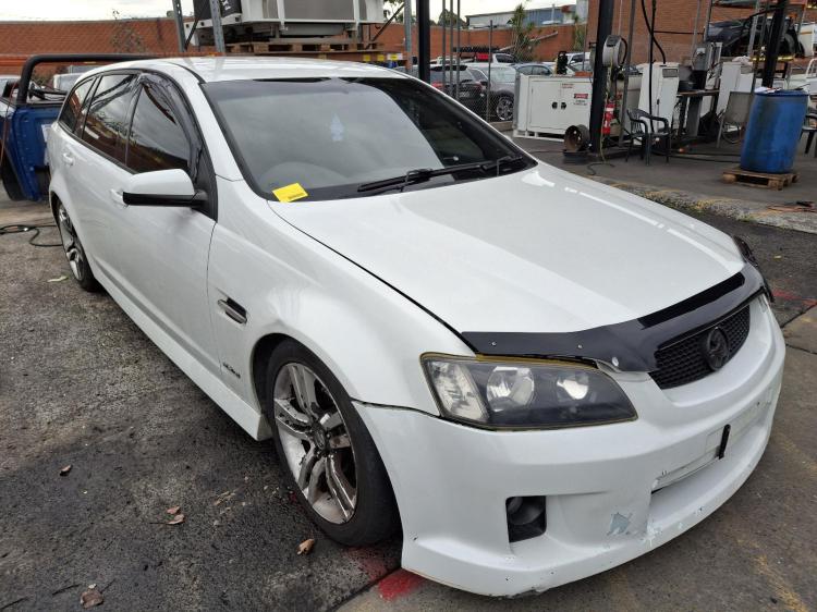 Holden Commodore 2010 image