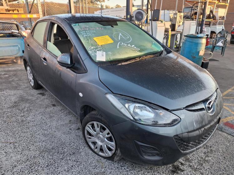 Mazda 2 2012