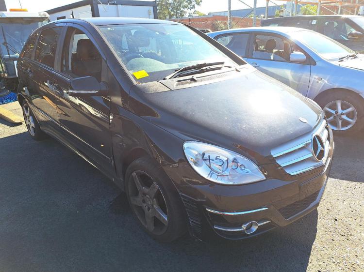 Mercedes Benz B Class 2010