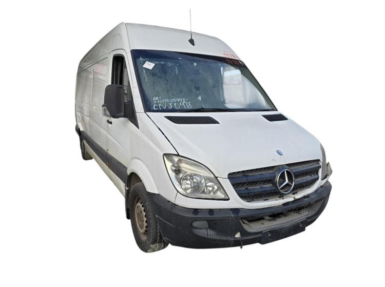 Mercedes Benz Sprinter 2013