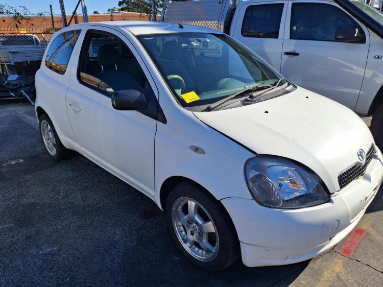 Toyota Echo 2000
