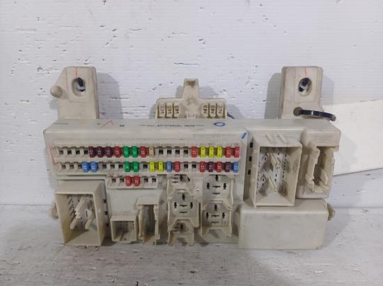 mazda 3 BK Oct 2004 FUSE BOX 
