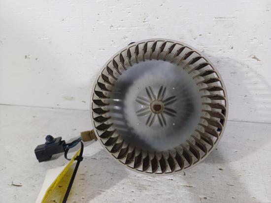toyota Estima Jan 2003 HEATER FAN MOTOR 