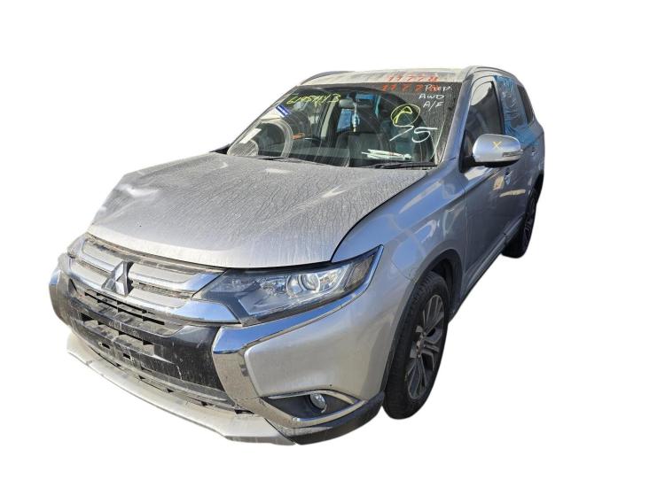 Mitsubishi Outlander 2016