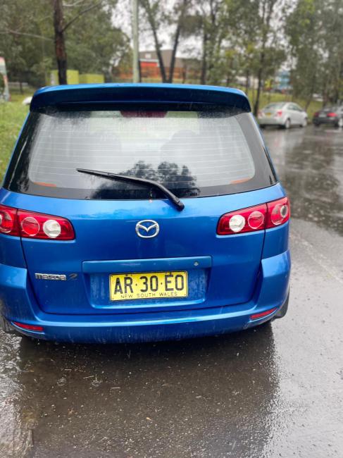 Mazda 2 2004