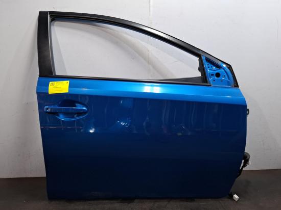 toyota Corolla ZRE182R Jul 2015 RIGHT FRONT DOOR 