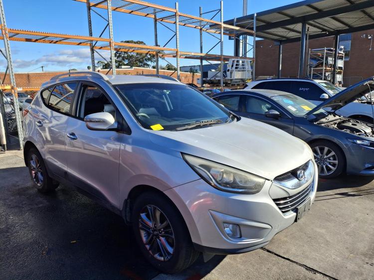 hyundai Ix35 LM Feb 2015 Parts & Wrecking