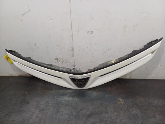 toyota Tarago Nov 2011 GRILLE 